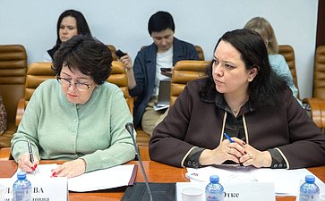 Людмила Талабаева и Анна Отке