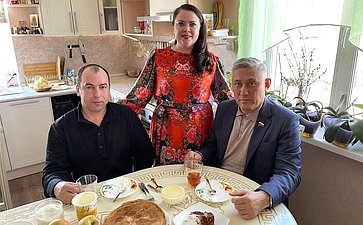 Юрий Валяев в рамках работы в регионе посетил многодетную семью