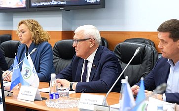 Сенаторы осмотрели цеха Иркутского авиационного завода – Филиала ПАО «Яковлев» и приняли участие в совещании «Перспективы развития гражданской авиации»