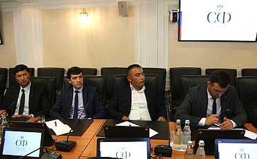 Встреча заместителя председателя Комитета СФ по международным делам Фарита Мухаметшина с официальной делегацией муниципальных служащих из Таджикистана