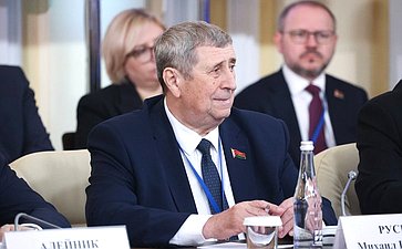 Встреча Председателя СФ Валентины Матвиенко и Председателя Совета Республики Национального собрания Республики Беларусь Натальи Кочановой с руководителями органов государственной власти субъектов Российской Федерации и регионов Республики Беларусь