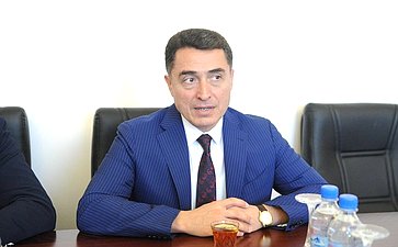 Делегация Совета Федерации во главе с О. Мельниченко посетила с визитом Азербайджанскую Республику