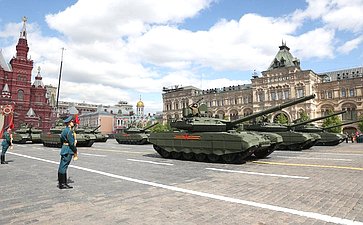 Председатель Совета Федерации Валентина Матвиенко присутствовала на военном параде в ознаменование 80-й годовщины Великой Победы