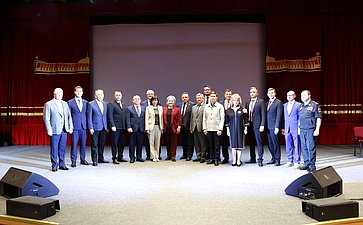 Сенаторы приняли участие в Патриотической акции, приуроченной ко Дню памяти и скорби