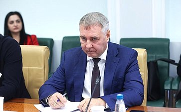 Круглый стол на тему «Актуальные вопросы введения обязательной маркировки средствами идентификации детского питания: проблемы и пути решения»