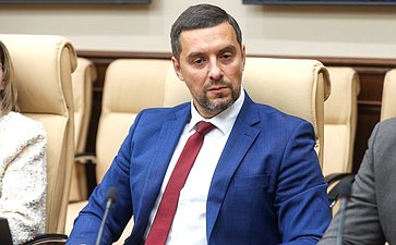 Круглый стол Комитета СФ по конституционному законодательству и государственному строительству «Правовое регулирование коллективных исков: проблемы применения и пути их решения»