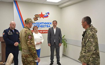 Николай Владимиров в Чувашской Республике вручил удостоверения бойцам СВО