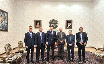 В ходе визита российские сенаторы провели ряд встреч со своими иранскими коллегами