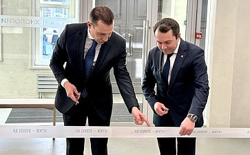 Елена Дягилева поздравила с открытием команду и обучающихся первого за полярным кругом Центра научно-технологического творчества «Родина», открытого в Мурманске