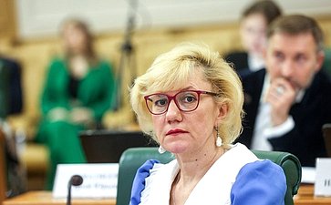 Круглый стол на тему «Интеллектуальная собственность в материальном выражении: мода, промышленный дизайн, архитектура»