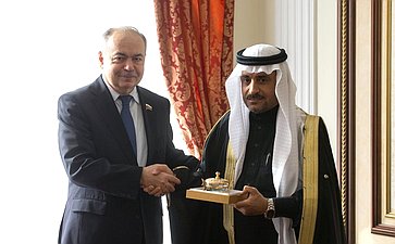 И. Умаханов и заместитель Председателя Консультативного совета Королевства Саудовская Аравия Яхъя Абдулла Ас-Самаан
