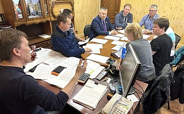 Денис Гусев совершил поездку в муниципальное образование «Приморско-Куйский сельсовет» Ненецкого АО