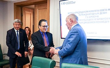 Григорий Карасин провел встречу с заместителем Председателя Сената Парламента Малайзии Нуром Джазланом Мохамедом