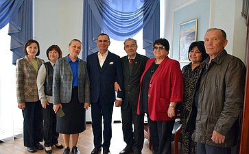 Николай Федоров посетил Национальную библиотеку Чувашской Республики