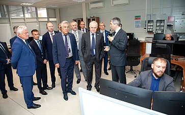 В рамках выездного заседания Комитета СФ по обороне и безопасности сенаторы посетили ряд социально значимых предприятий Свердловской области