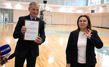 Сенаторы посетили Центр физкультурной и спортивной работы «Олимпия» Тюменского муниципального района