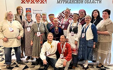 Пленарное заседание первого Форума народных мастеров в Мурманск