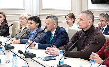 Встречи сенаторов Российской Федерации с делегацией Аппарата Народного Совета Луганской Народной Республики