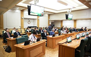 Написание Первого всероссийского аграрного диктанта сенаторами РФ и сотрудниками Аппарата СФ