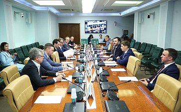 Круглый стол на тему «О создании инфраструктуры, необходимой для развития внутреннего автомобильного туризма в РФ»