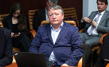 Совещание Комитета СФ по Регламенту и организации парламентской деятельности «Социализация солдат и офицеров Специальной военной операции в мирной жизни: ИТ-и технологические решения»
