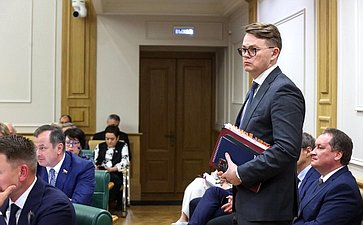 Встреча сенаторов Российской Федерации с Министром экономического развития РФ Максимом Решетниковым в формате «Открытого диалога»