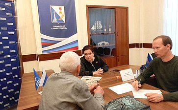 Лариса Мельник провела очередной приём граждан региона