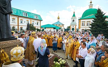 Николай Федоров посетил Свято-Троицкий мужской монастырь в городе Чебоксары