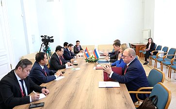 Встреча заместителя Председателя СФ Николая Журавлева с заместителем Председателя Национального собрания Лаосской Народно-Демократической Республики