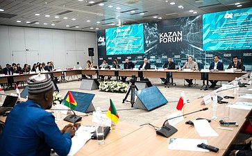 Григорий Карасин выступил на сессии IX Форума молодых дипломатов стран ОИС. Мероприятие проходит в рамках XVI Международного экономического форума «Россия – Исламский мир: KazanForum» в Казани