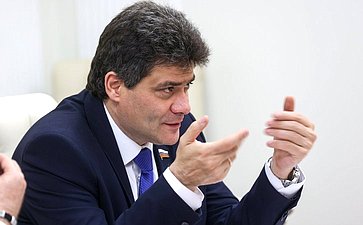 Александр Высокинский