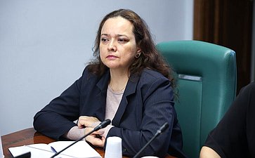 Анна Отке