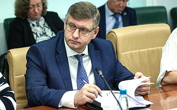 Совещание Комитета СФ по аграрно-продовольственной политике и природопользованию «Мониторинг реализации законодательства Российской Федерации в части поддержки сбыта фермерской продукции»