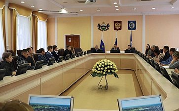 Встреча сенатора Павла Тараканова с ялуторовчанами — представителями малого и среднего бизнеса