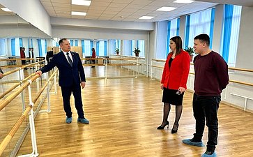 Игорь Мурог в ходе региональной недели в Рязанской области посетил Ряжскую детскую музыкальную школу