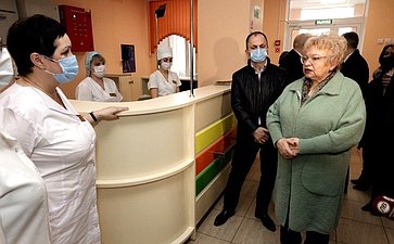 Оксана Хлякина осмотрела детскую поликлинику Грязинской Центральной районной больницы