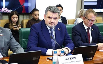 Александр Жуков