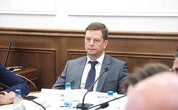 Совещание Комитета СФ по аграрно-продовольственной политике и природопользованию «Кадровое обеспечение в АПК с применением цифровых технологий, робототехники и технологий искусственного интеллекта»