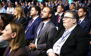 Встреча Председателя СФ Валентины Матвиенко и Председателя Совета Республики Национального собрания Республики Беларусь Натальи Кочановой с представителями молодежи России и Беларуси