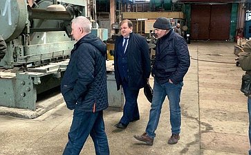 Сергей Безденежных посетил хабаровский завод «Хабсудмаш»