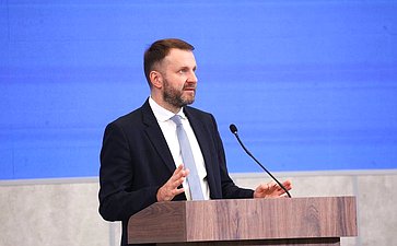 Пленарное заседание Х Парламентского форума «Историко-культурное наследие России»