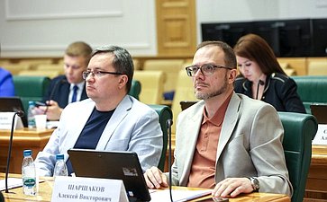 Круглый стол на тему «Интеллектуальная собственность в материальном выражении: мода, промышленный дизайн, архитектура»