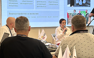 Участники программы «Время героев» обсудили с сенатором Ларисой Мельник вопросы поддержки военнослужащих и ветеранов СВО