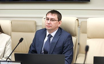 Круглый стол на тему «Права потребителей при оказании платных образовательных услуг»