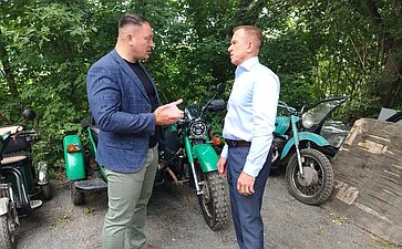 Владимир Кравченко встретился с ветеранами специальной военной операции, открывшими собственное дело, и обсудил с ними меры государственной поддержки