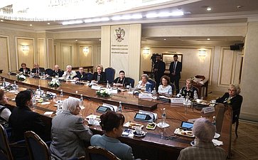 Встреча Председателя Совета Федерации Валентины Матвиенко с делегацией общества «Жители блокадного Ленинграда» Санкт-Петербурга