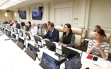 Круглый стол на тему «Права потребителей при оказании платных образовательных услуг»
