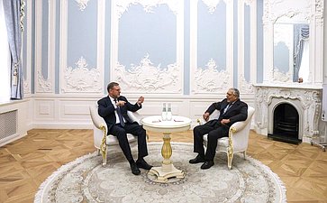 Встреча заместителя Председателя Совета Федерации Константина Косачева с президентом Университета им. Джавахарлала Неру (Индия) профессором Канвалом Сибалом