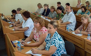 Екатерина Алтабаева выступила на конференции, посвящённой актуальным направлениям преподавания исторических дисциплин и истории родного края в школе