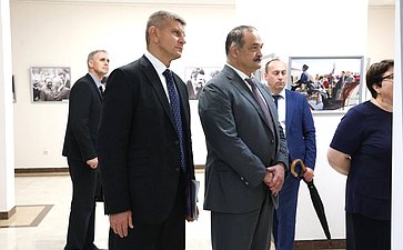 Сенаторы РФ приняли в Дагестане участие в мероприятиях в честь 100-летия Р. Гамзатова